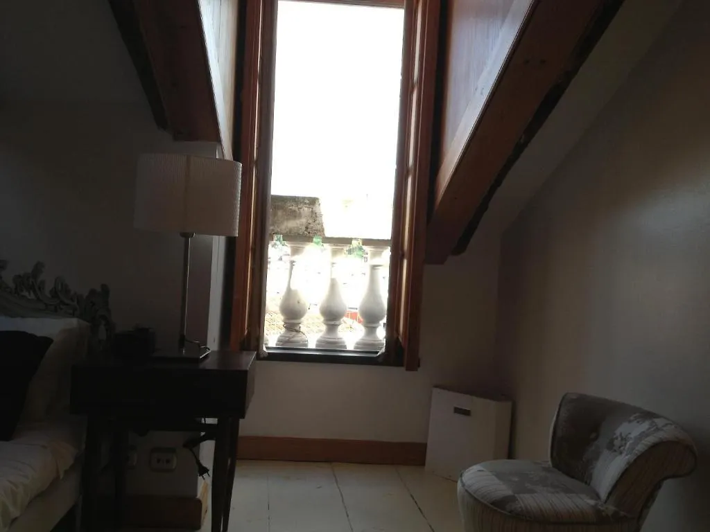 Lisbon Rooftops Guesthouse