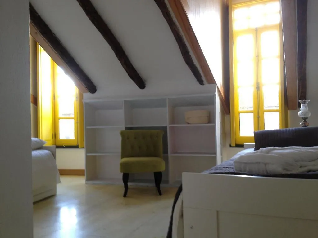 Lisbon Rooftops Guesthouse