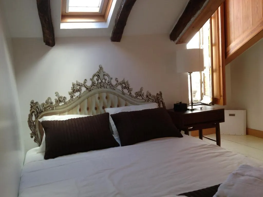 Gasthuis Lisbon Rooftops Guesthouse